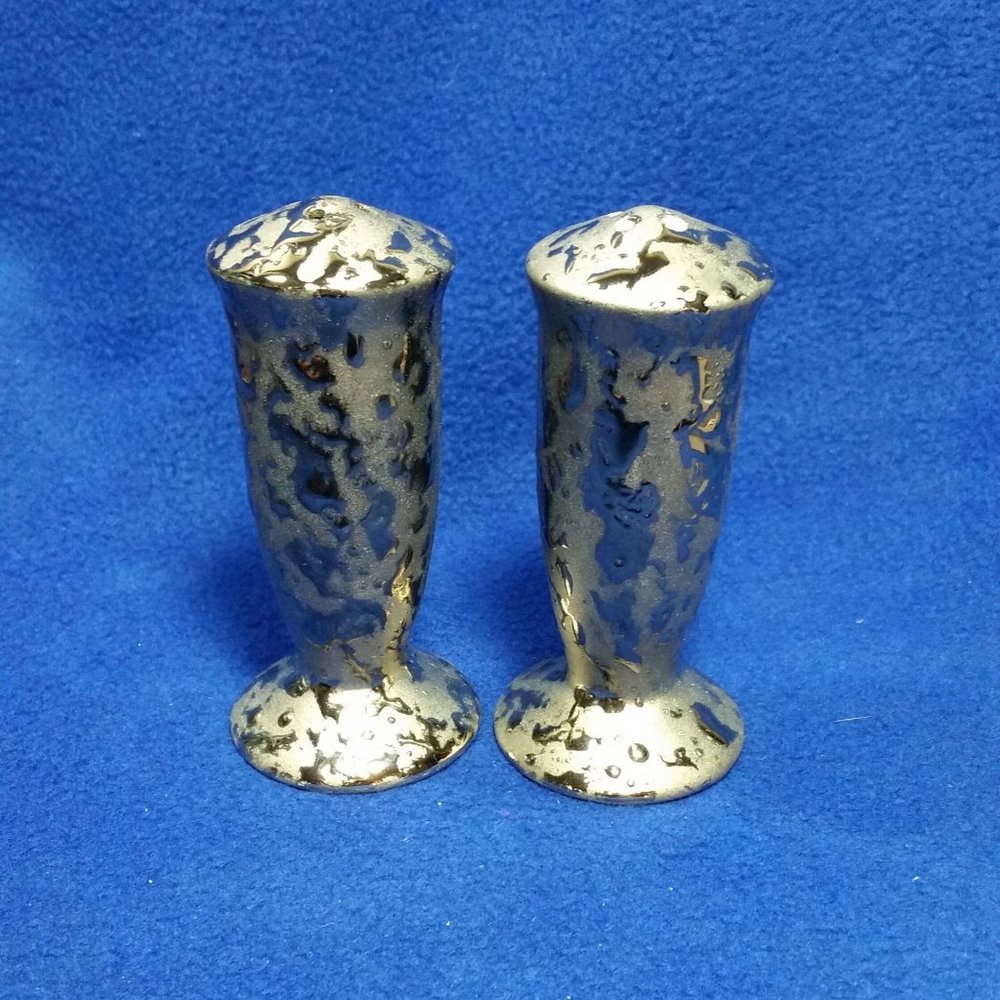 Weeping Gold Salt and Pepper Shaker Set 1940's MCM Weeping Gold Over Porcelain